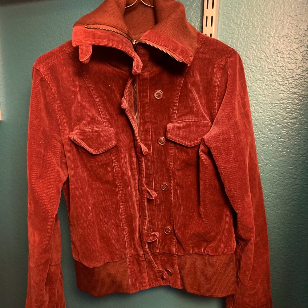 I’m selling a burgundy new jacket.